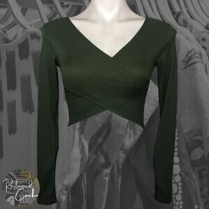 Top Chic Olive Criss Cross Crop Top - Size Small